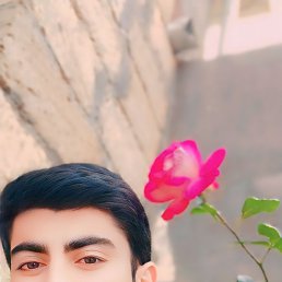 Em7inn, 32, 