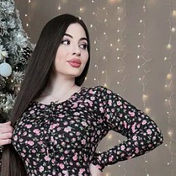 Mira, 25, 