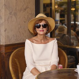 Lana, 61, 