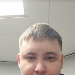 Dima, 33, 