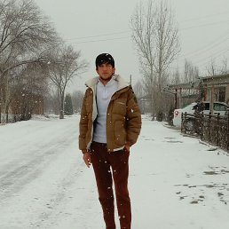 Jamshidbek, 19, 