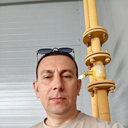 ������, 42 ����, ������-��-����