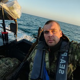 ���������, 37 ���, �����������