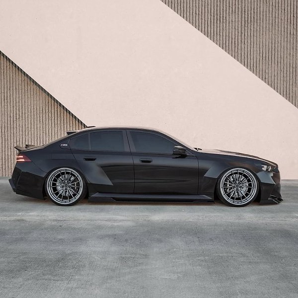  | BMW - 1  2025  16:24 - 2