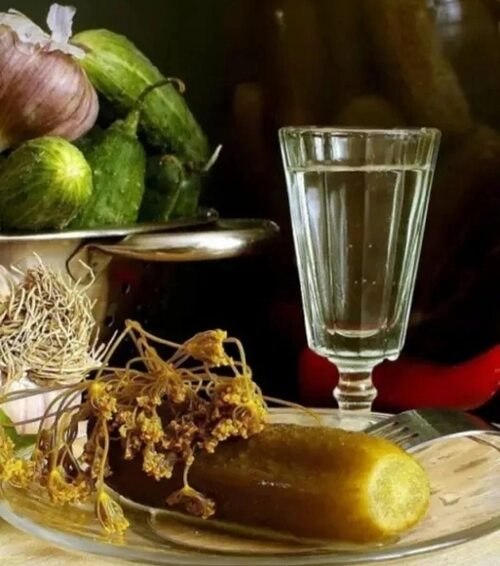 Жрать нельзя...НИЧЕГО... Мясо есть нельзя. В него колют всякие гормоны для увеличения веса, а зачем ...
