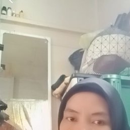 dian Nnn, 40, 
