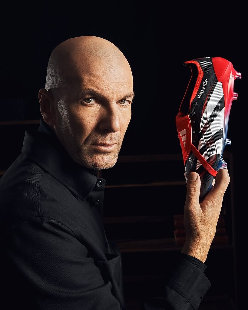 !    :       Adidas Predator,  ...