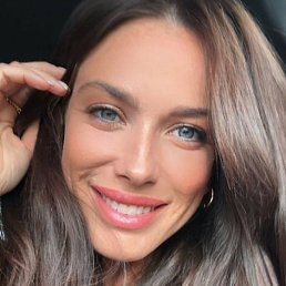 Vanessa, , 36 