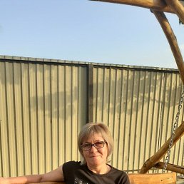 Victorea, 54, 