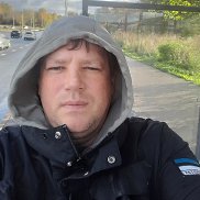 Pavel, 40, 