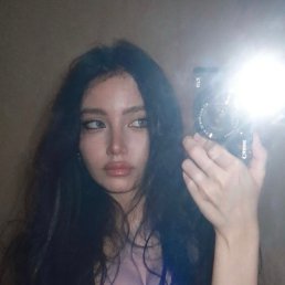 Вика, 18 лет, Москва Вика, 18 лет, Москва