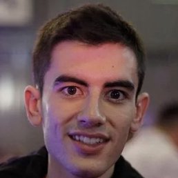 Avgust, 32, 