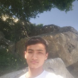 Muxammad Ali, 17, 