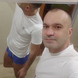 Oleg, 45 , 