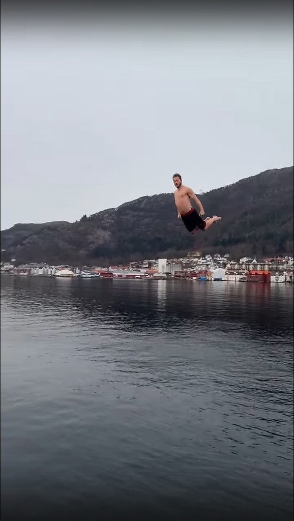  ,       - 2