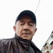 Aleksandr, 66 , 