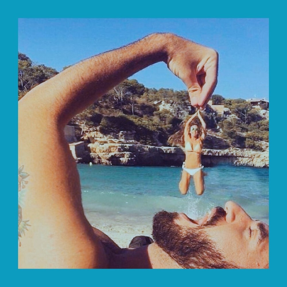 Отпуск давно перестал быть отдыхом, теперь это соревнование за внимание.Люди бегут по жарким улицам ... - 3