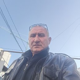 Rati, 47, 