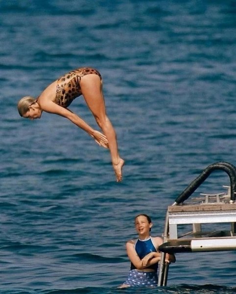 19 июля 1997 года принцесса Диана прибыла в Сен-Тропе, чтобы провести там свой последний отпуск. Она ... - 2