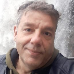 Stelios, �����, 52 ����