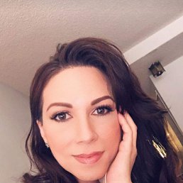 Lola Jensen, 29, 