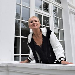 Larissa, ������, 54 ����