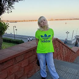 Asya, 48, 