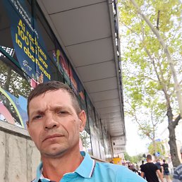 Ruslan, 44, 