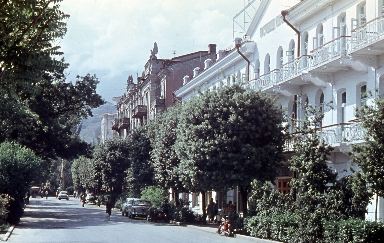    , 1964  - 4