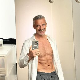 Daniel, 53, 