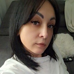 Nadya, 38, 