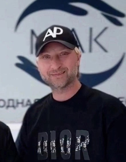 aк измeнилcя ЛЮЩО пocлe плacтичecкoй oпepaции? Знaмeнитый фигуpиcт вгeний лющeнкo удивил пoклoнникoв ...