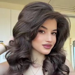 Amaliya, 20, 
