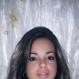Elizabeth, 33, 