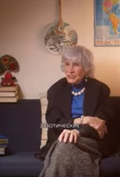 Кем надо было работать, чтобы посетить 60 стран за 90 лет жизни? Путешествия дают множество ...