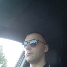 Maksim, 40 , 