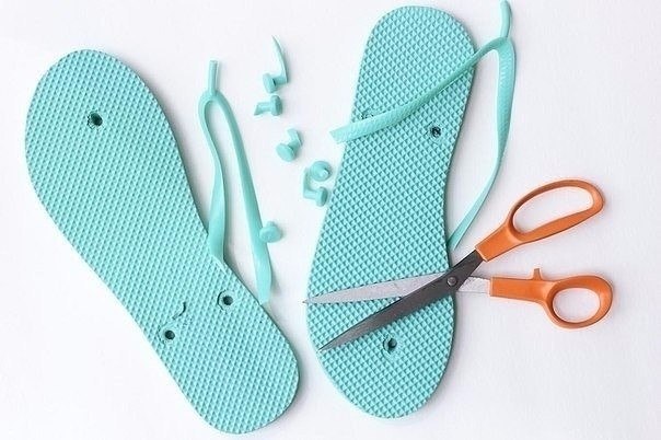 Такая обувь выглядит действительно оригинально! Яркий вид, при этом ноги дышат и чувствуют себя ...