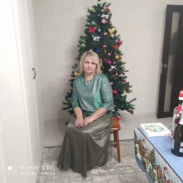 Viki, 52, 