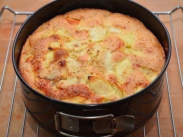 ЗАЛИВНАЯ ШАРЛОТКА