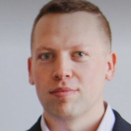 ������, ����, 35 ���