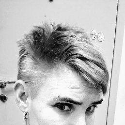 Hastya, 32, 