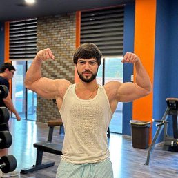 Sardor, 20, 