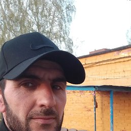 Yusuf B, 40, 