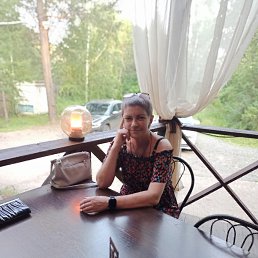 Ludmila, 51, 