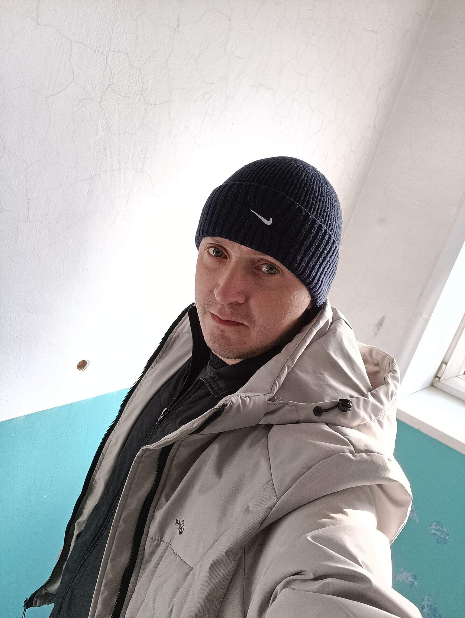   - 3  2025  20:27 - 37