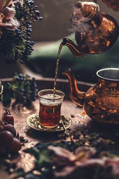 Знаете ли вы, что зеленый, черный, белый, улун, пуэр и другие чаи производятся из листьев, собранных ...