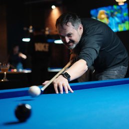 Gabriel, 41, 