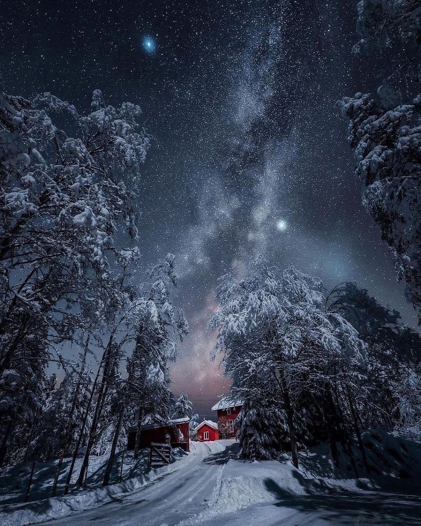    - 1  2023  21:52