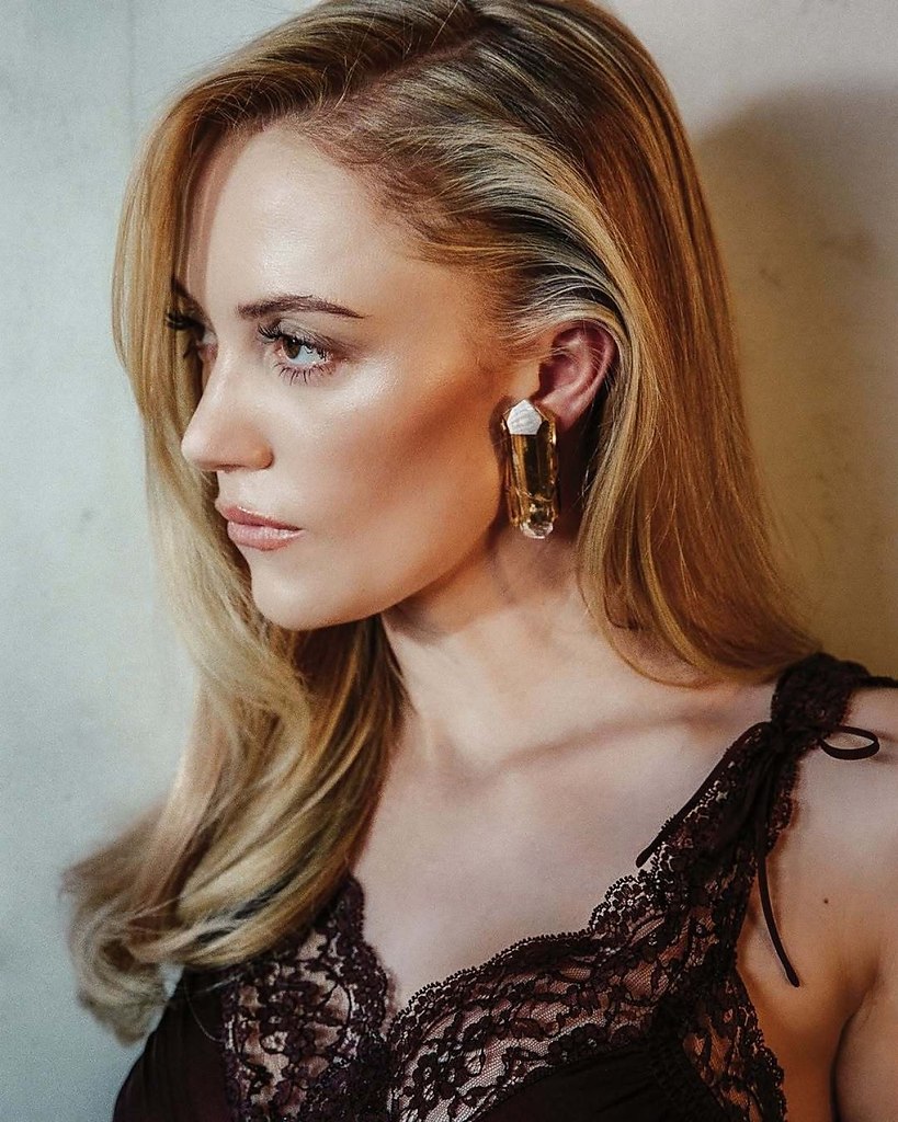 ����� ����� ��� Wonderland Magazine - 6