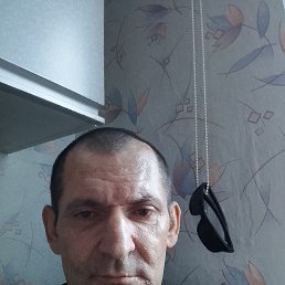 �������, 46 ���, ���������